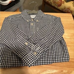 Carter’s Oxford shirt with button bottom